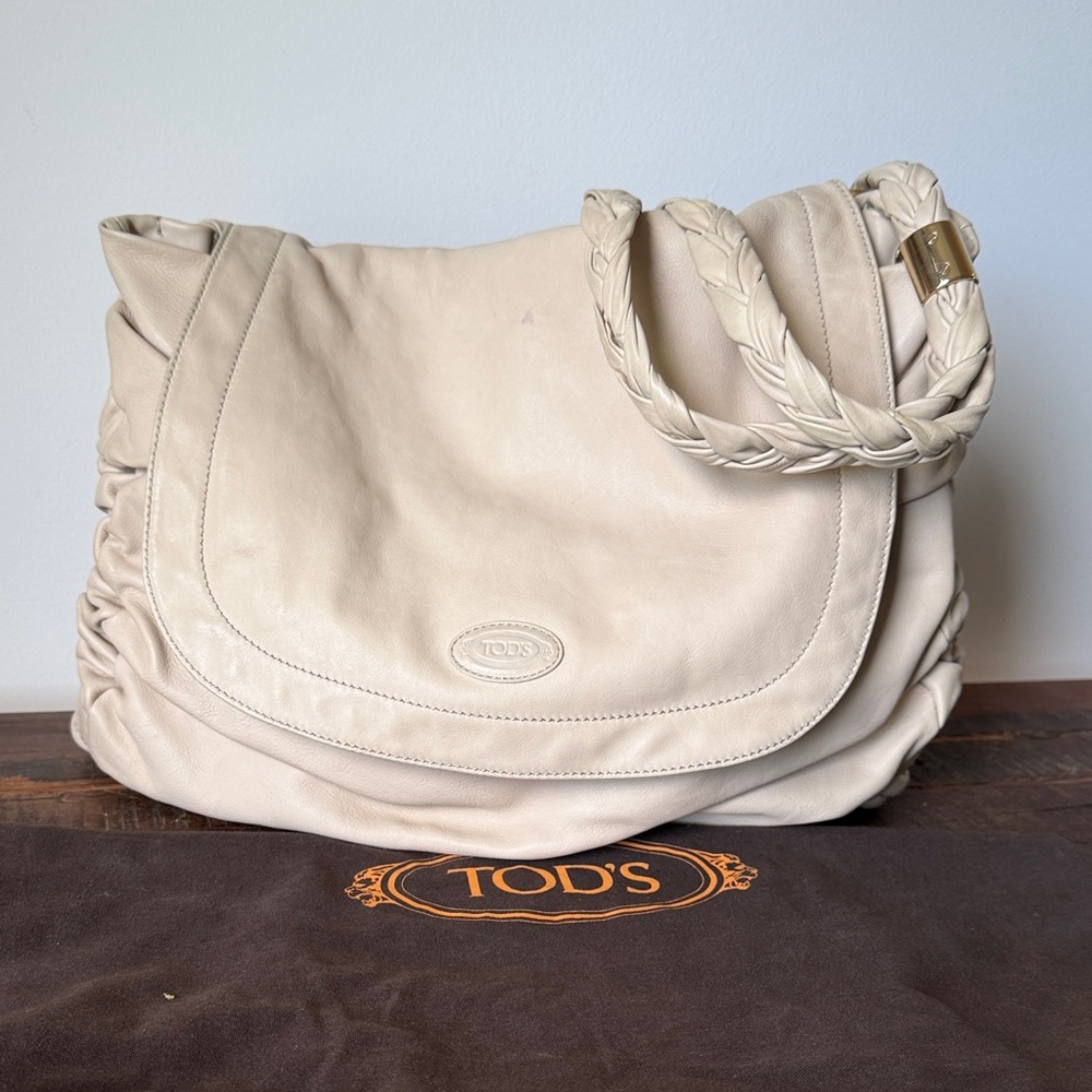 Tod's Goa Bag in Cream Lambskin Leather- In Excellent Condition!
